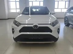 2021 Toyota RAV4 2.0L CVT 4WD Fashion, белый — фото 2