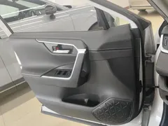 2021 Toyota RAV4 2.0L CVT 4WD Fashion, белый — фото 7