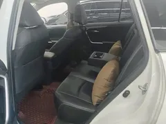 2021 Toyota RAV4 2.0L CVT 4WD Fashion, белый — фото 11
