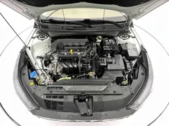 2022 Hyundai Elantra 1.5L CVT LUX Premium, белый — фото 8