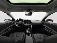 2022 Hyundai Elantra 1.5L CVT LUX Premium, белый — фото 9