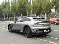 2025 Xiaomi YU7 4WD Max — фото 8
