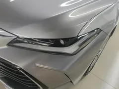 2022 Toyota Avalon Hybrid 2.5L XLE Premium — фото 5