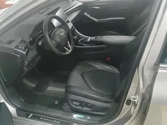 2022 Toyota Avalon Hybrid 2.5L XLE Premium — фото 9