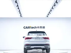 2021 Audi Q3 35 TFSI Fashion, белый — фото 2