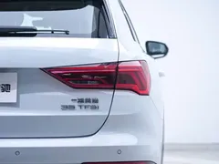 2021 Audi Q3 35 TFSI Fashion, белый — фото 16
