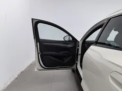 2025 BYD Seal 06 Touring DM-i PHEV 150KM Premium Touring, белый — фото 8