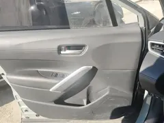 2022 Toyota Corolla Cross 2.0L Flagship, белый — фото 7