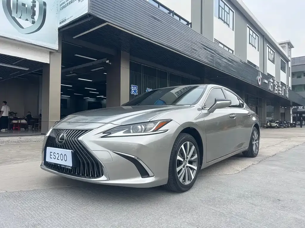 2020 Lexus ES 200 Luxury