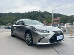 2020 Lexus ES 200 Luxury — фото 3