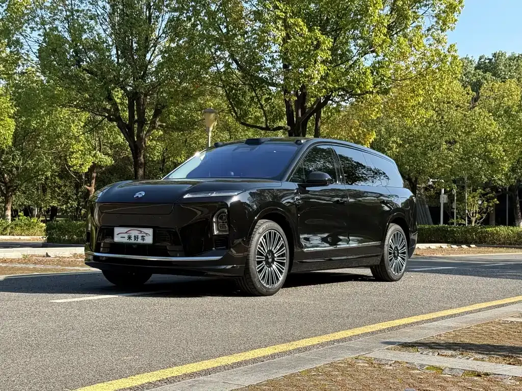 2026 Nio ES8 6-seat Executive Luxury