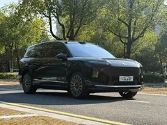 2026 Nio ES8 6-seat Executive Luxury, чёрный — фото 3