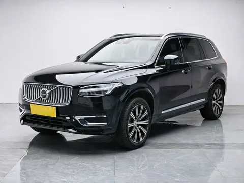 2022 Volvo XC90 B5 Luxury 5-seat