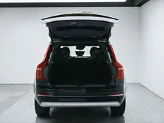 2022 Volvo XC90 B5 Luxury 5-seat, чёрный — фото 4
