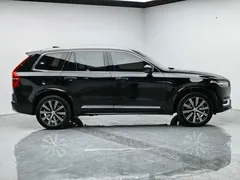 2022 Volvo XC90 B5 Luxury 5-seat, чёрный — фото 5