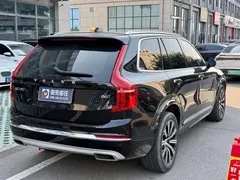 2021 Volvo XC90 B5 Luxury 7-seat, чёрный — фото 4