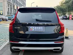 2021 Volvo XC90 B5 Luxury 7-seat, чёрный — фото 5