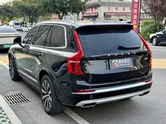 2021 Volvo XC90 B5 Luxury 7-seat, чёрный — фото 6