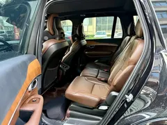 2021 Volvo XC90 B5 Luxury 7-seat, чёрный — фото 8
