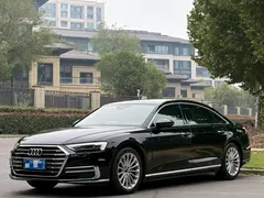 2021 Audi A8L 50 TFSI quattro Comfort, чёрный — фото 1