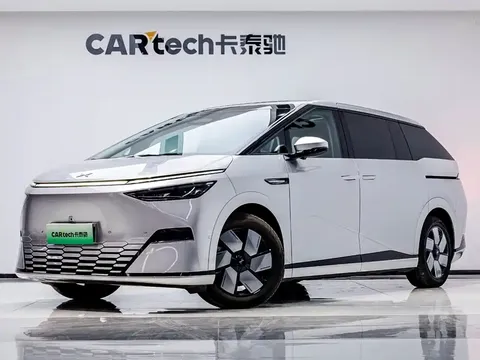 2024 Xpeng X9 610 Long Range Max