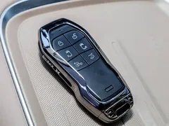 2024 Xpeng X9 610 Long Range Max — фото 21
