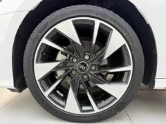 2022 Audi A3L Limousine 35 TFSI Fashion Sport, белый — фото 8