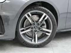 2022 Audi A4L 40 TFSI Luxury Sport — фото 3