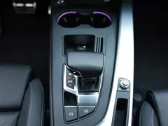2022 Audi A4L 40 TFSI Luxury Sport — фото 10