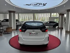 2021 Honda Fit 1.5L CVT, белый — фото 6
