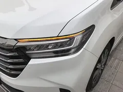 2022 Honda Odyssey 2.0L e:HEV Hybrid, белый — фото 5