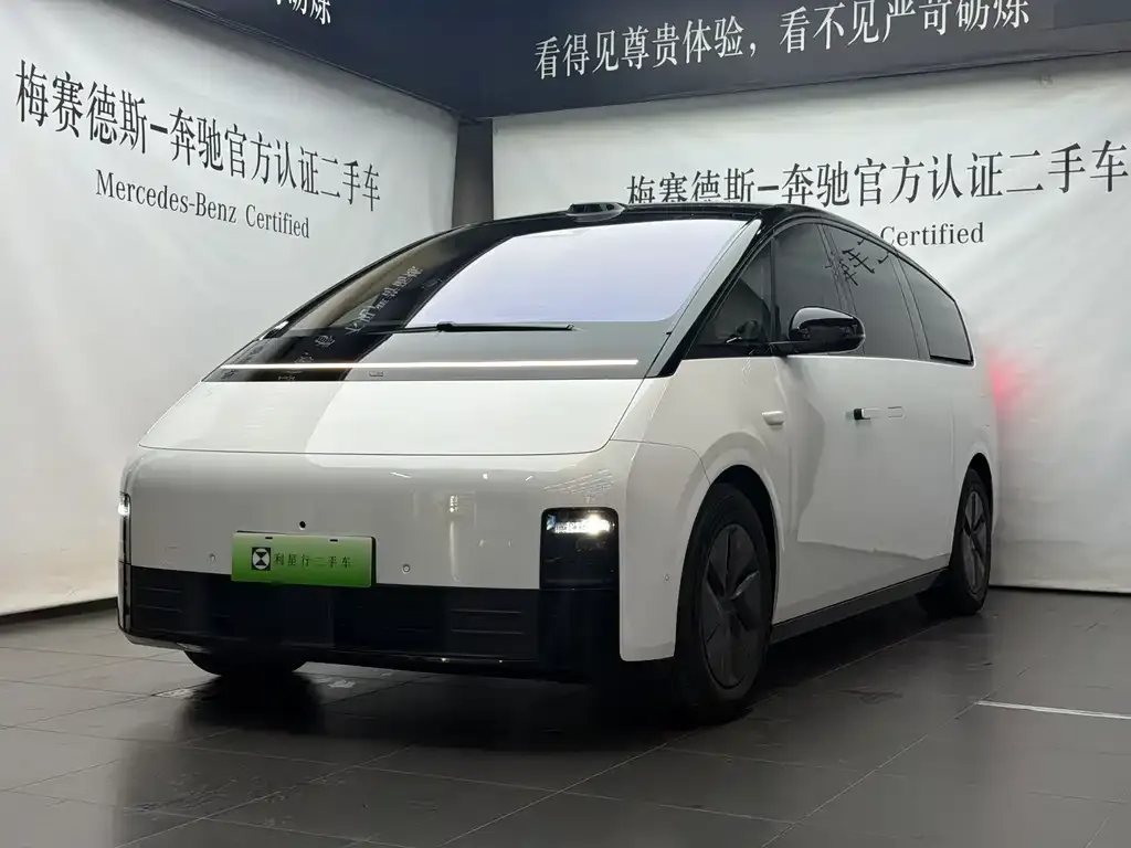 2025 Li Auto MEGA Ultra Smart Refresh