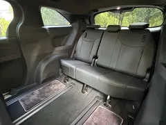 2023 Toyota Sienna 2.5L Hybrid Premium — фото 15