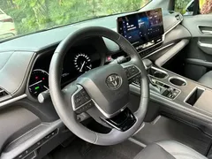 2023 Toyota Sienna 2.5L Hybrid Premium — фото 19