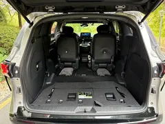 2023 Toyota Sienna 2.5L Hybrid Premium — фото 23