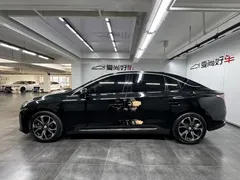 2023 Hongqi E-QM5 Basic Mobility, чёрный — фото 4