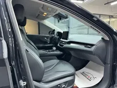 2023 Hongqi E-QM5 Basic Mobility, чёрный — фото 13