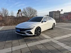 2023 Hyundai Elantra 1.5L CVT GLX Elite, белый — фото 1