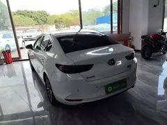 2021 Mazda 3 2.0L AT, белый — фото 5