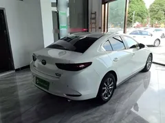 2021 Mazda 3 2.0L AT, белый — фото 7