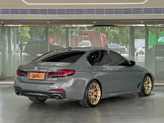 2022 BMW 5 Series 540i Fashion M Sport Package — фото 16
