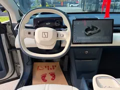 2023 Zeekr X 4WD YOU 4-seat, белый — фото 12