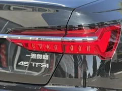 2023 Audi A6L 45 TFSI Sport, чёрный — фото 12