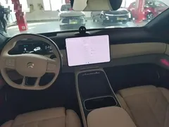 2025 Nio ET5T 75kWh Touring, белый — фото 10