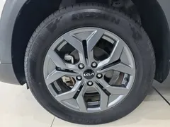 2023 Kia Seltos 1.5L CVT Luxury, белый — фото 10