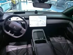 2025 Nio ET5 75kWh, чёрный — фото 10