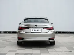 2022 Lexus ES 200 Excellence — фото 6