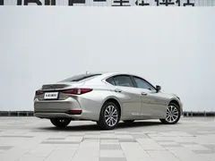 2022 Lexus ES 200 Excellence — фото 8
