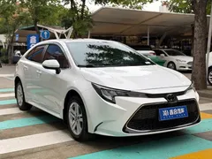 2022 Toyota Levin 185T CVT Luxury, белый — фото 3