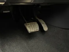 2022 Toyota Levin 185T CVT Luxury, белый — фото 29